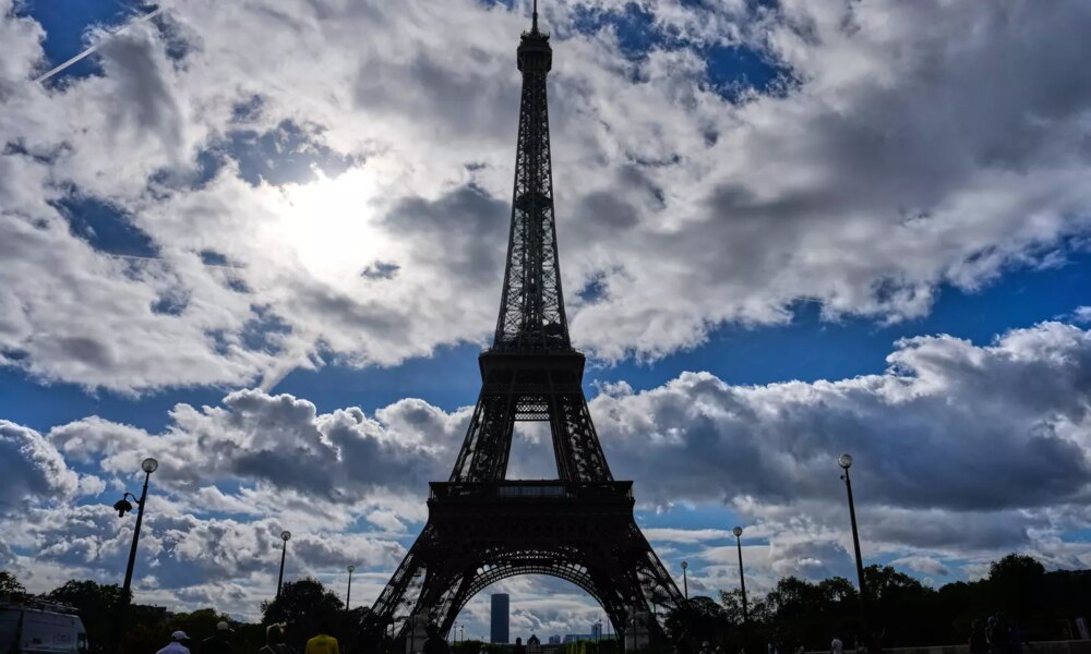 Eiffel Tower reopens after strike over limits on women staff during Hindu delegation visit